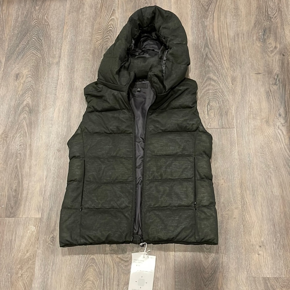 Uniqlo stretch down vest